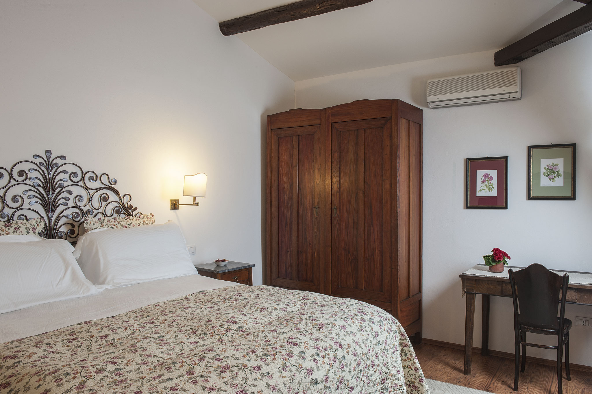 hotellucrezia_rosmarino-bedroom_DSC_4434